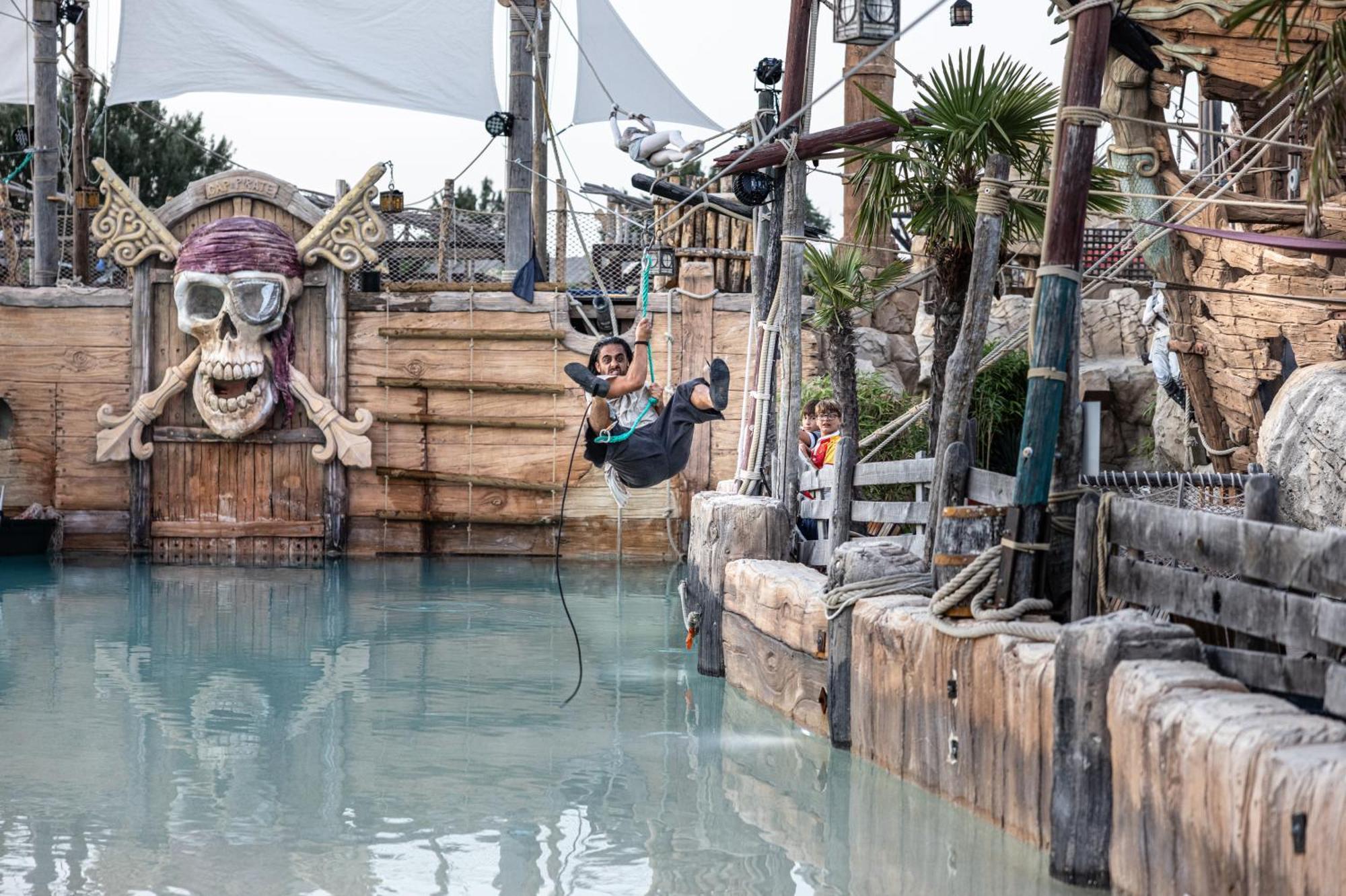 Hotel Pirates World Agde Ngoại thất bức ảnh