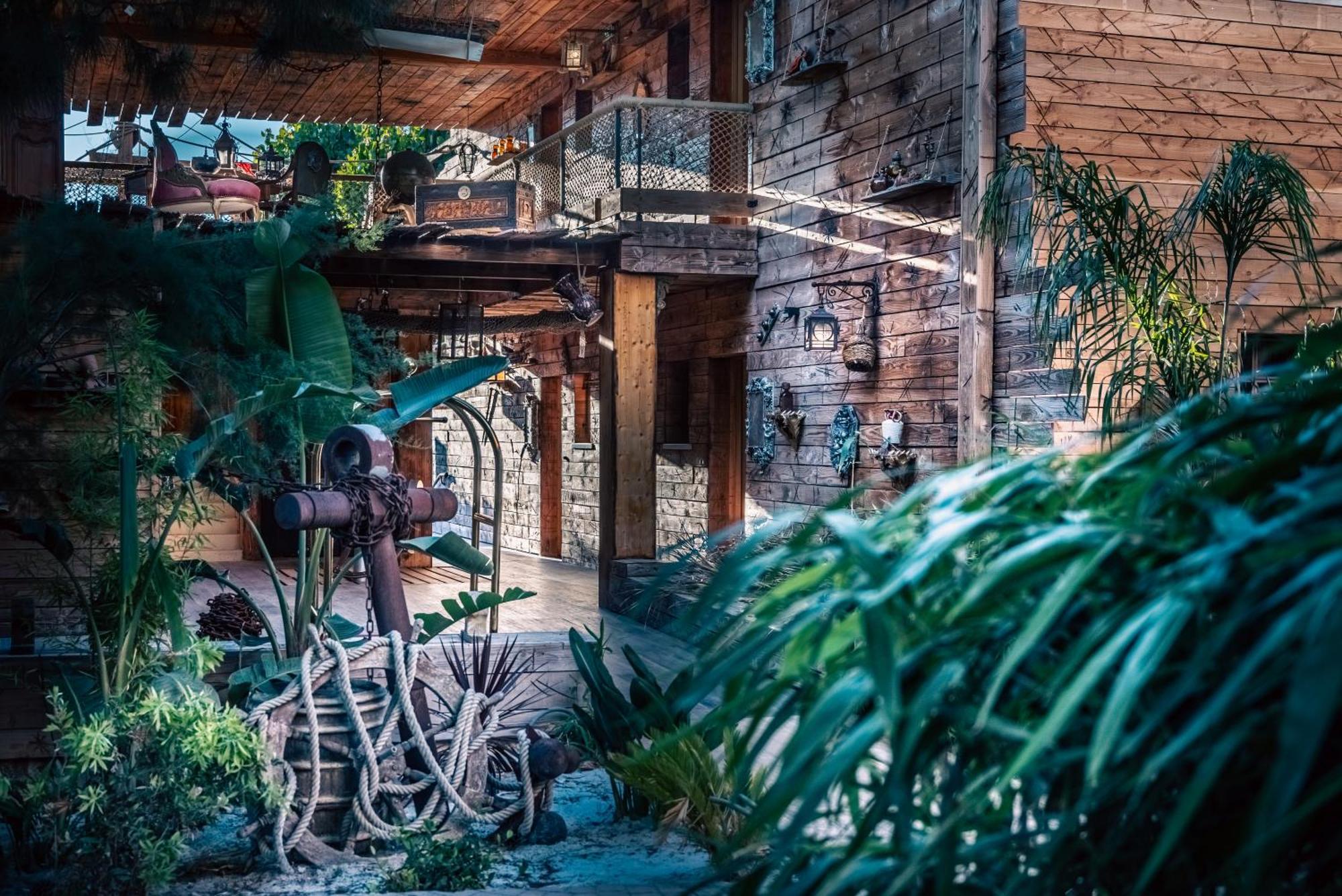 Hotel Pirates World Agde Ngoại thất bức ảnh